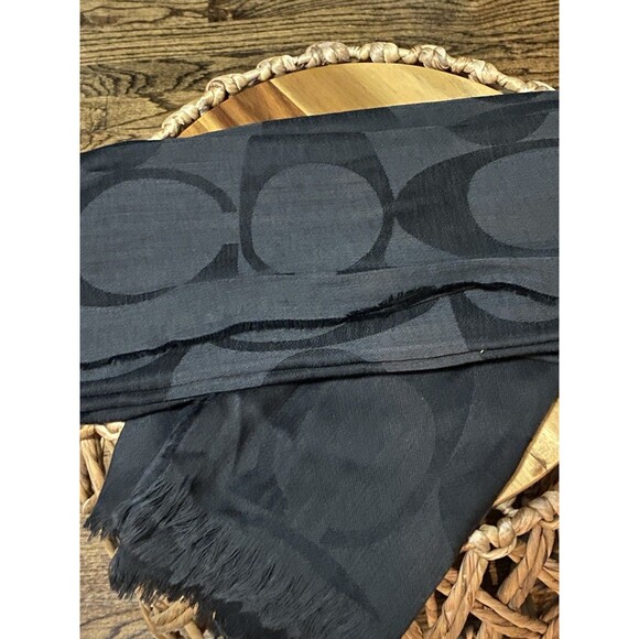 RARE FIND Authentic Coach Stole Shawl Wrap Signature C #C8238 NWOT HUGE 70 X 50 - Picture 3 of 7